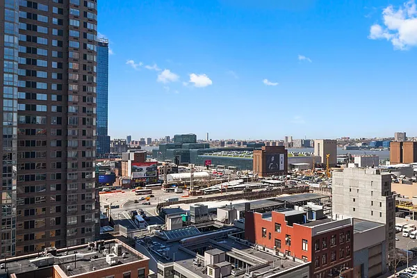 Rented by Fischer Group Realty, LLC | media 12