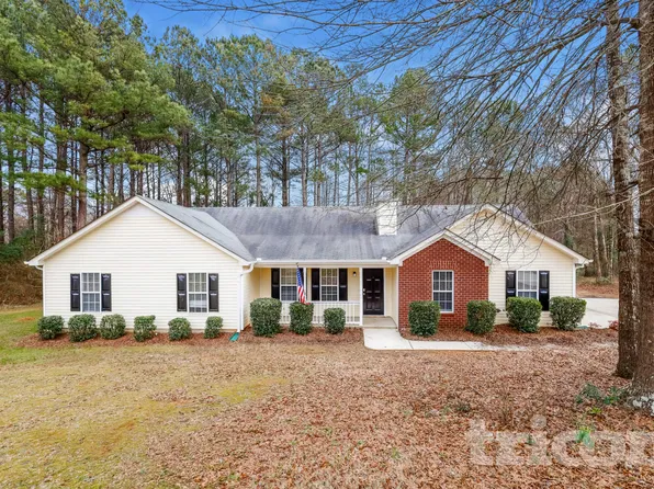 1410 Ericas Pointe Dr, Winder, GA 30680