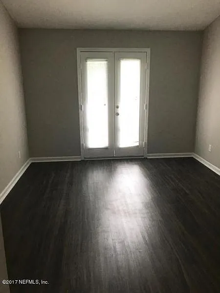 2 bed, 1200 sqft, $1,700 — Photo 4