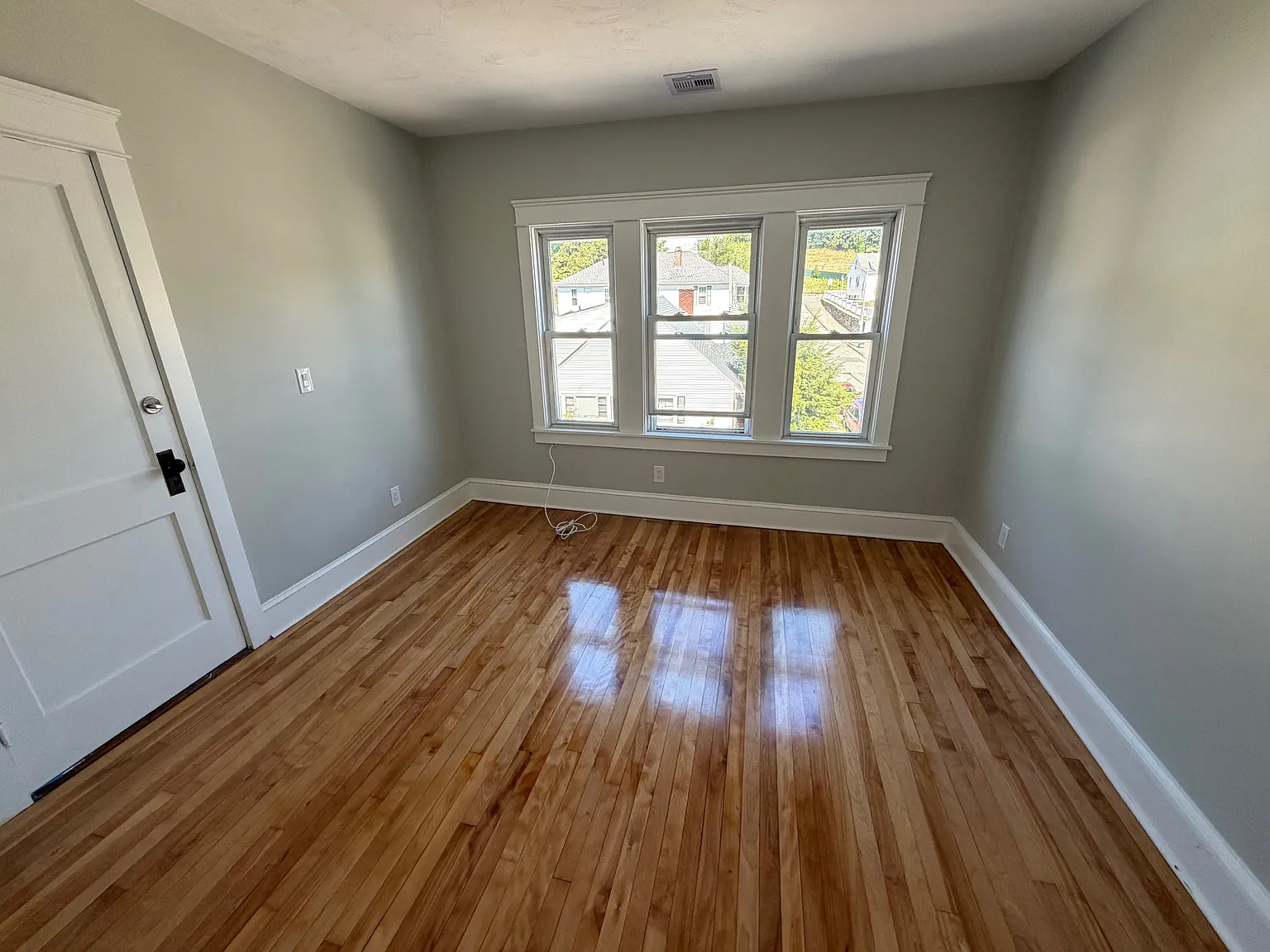 2 bed, $1,800 — Photo 3