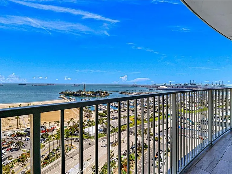 700 E Ocean Blvd #2605 — Photo 48
