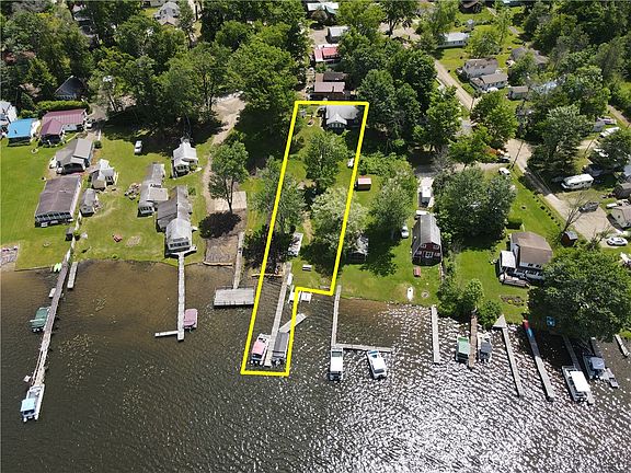 2nd image of 36067 Lake St