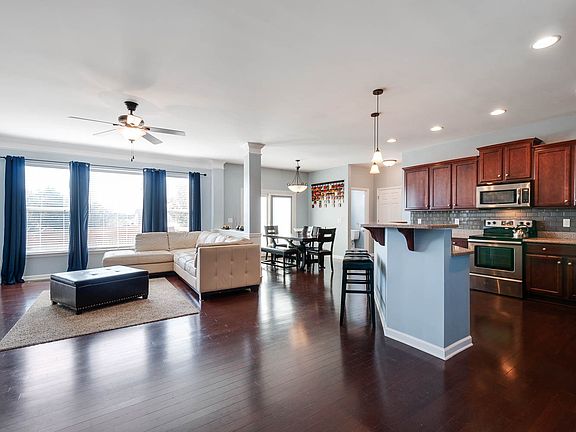 5th image of 8904 Macauley Ln