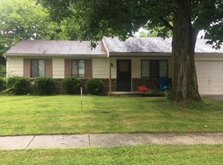 7605 Cambridge Dr, Fishers, IN 46038