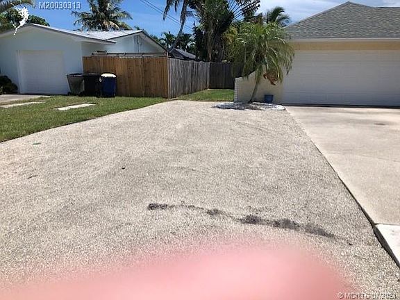 5th image of 1601 Bahia Dr