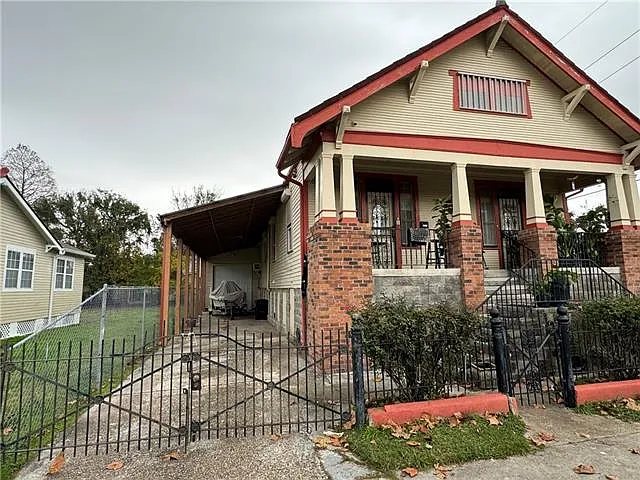 3 bed, 3.0 bath, 1700 sqft, $1,800 — Photo 2