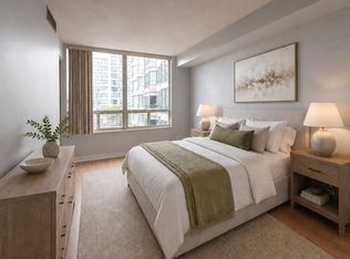 309 Major Mackenzie Dr E #513, Richmond Hill, ON L4C 9V5