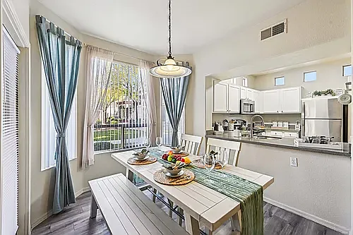 The Villas at Camelback Crossing — Photo 102