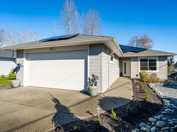90 Grayhawk Pl, Courtenay, BC V9N 0G1