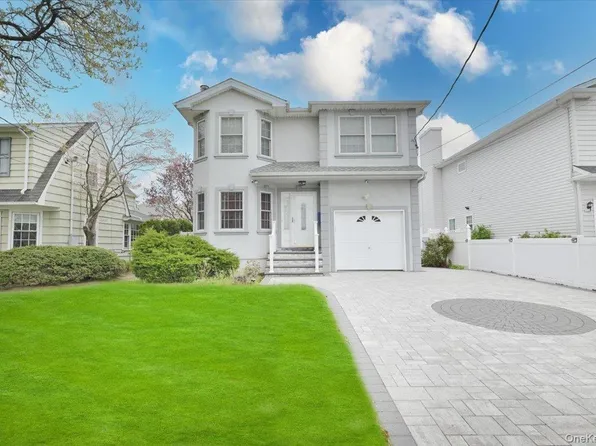 26 Maeder Avenue, Merrick, NY 11566