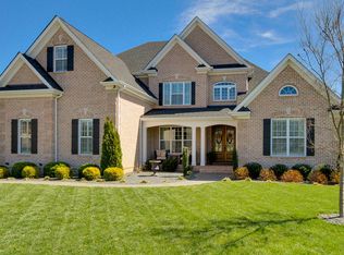 1370 Round Hill Ln, Spring Hill, TN 37174