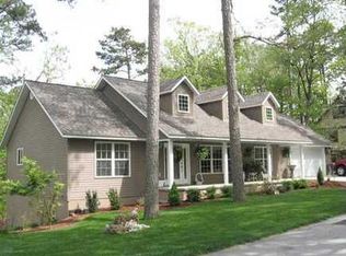 3 Oakridge Dr, Eureka Springs, AR 72632