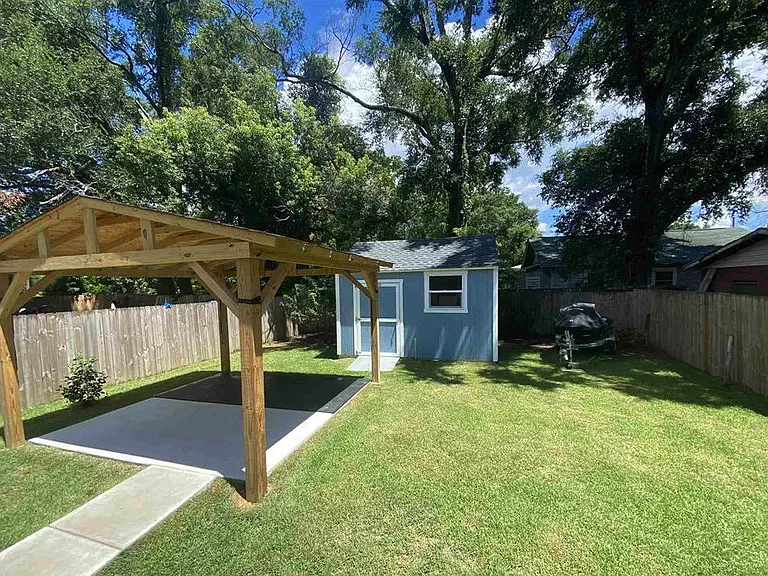 1106 W Gregory St — Photo 31