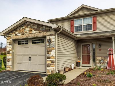38 N Oakwood Ln, Selinsgrove, PA, 17870