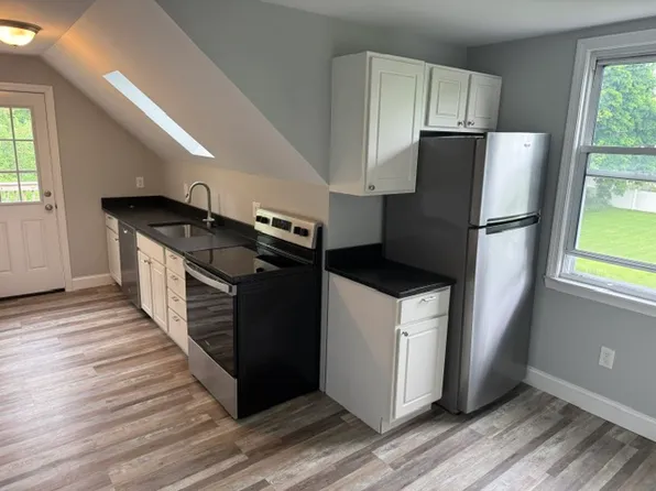 41 Arcadia St #2, Portland, ME 04103