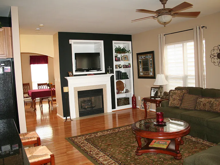 9135 Stonegarden Dr — Photo 23