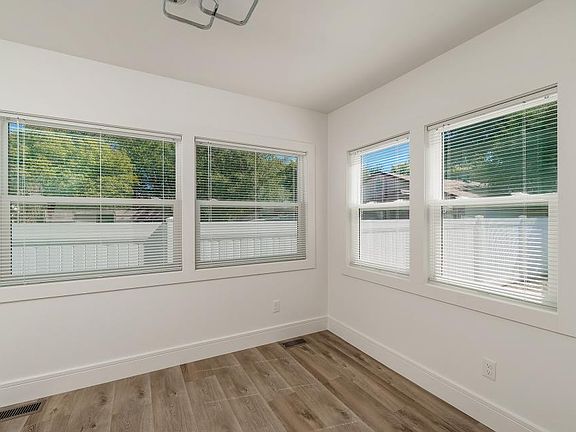 5th image of 731 Custer Ave