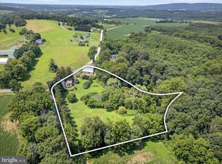 5605 Waltersdorff Rd, Spring Grove, PA 17362