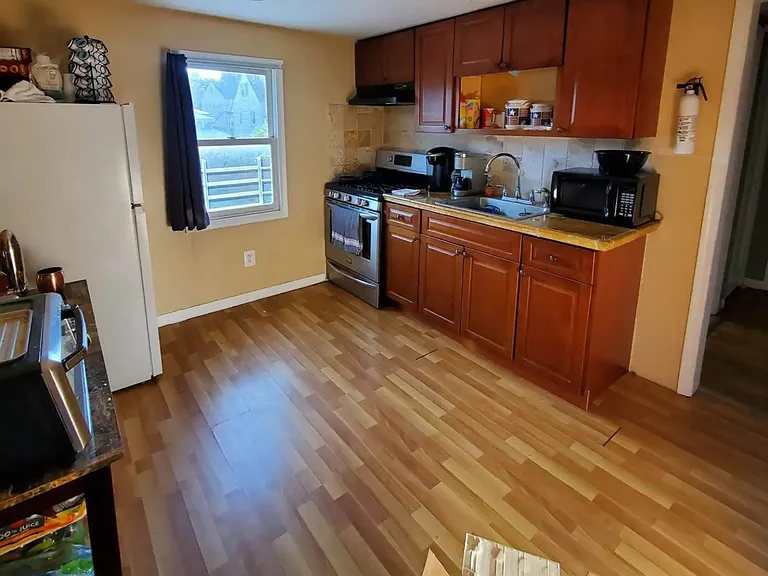 91 Mount Prospect Ave — Photo 5