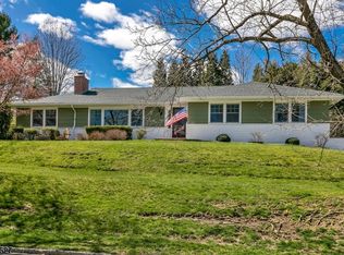 61 Barnsdale Rd, Madison, NJ 07940