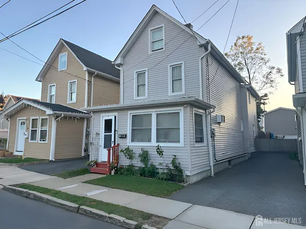 8 Clinton St, South River, NJ 08882