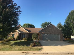 1203 5th Ave SE, Cascade, IA 52033