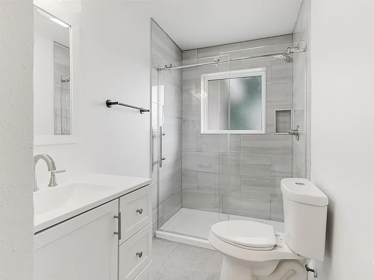 14025 Janwood Ln — Photo 17