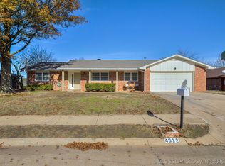 4812 Clearview Dr, Bartlesville, OK 74006