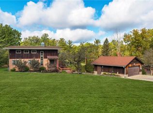 4476 Quick Rd, Peninsula, OH 44264