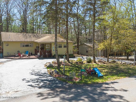 3rd image of 18 Primrose Ln