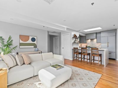 545 Cambridge St #3, Cambridge, MA, 02141