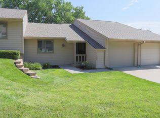 1120 Arbor Ridge Dr, Council Bluffs, IA 51503