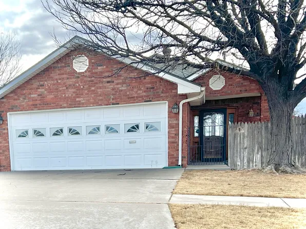 1736 N Academy St, Guymon, OK 73942