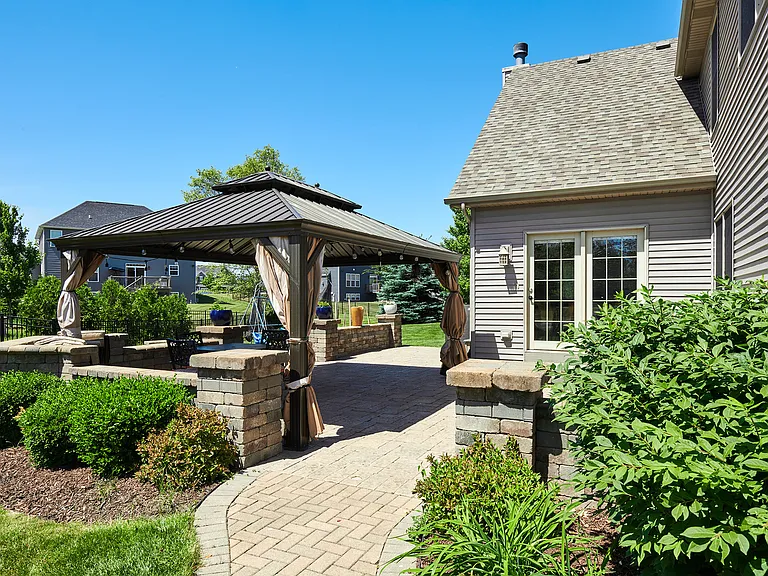 26300 W Chatham Dr — Photo 46