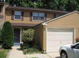53 Farnwood Rd #R, Mount Laurel, NJ 08054