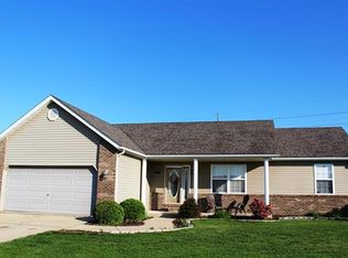 524 W 5th St, Saint Jacob, IL 62281
