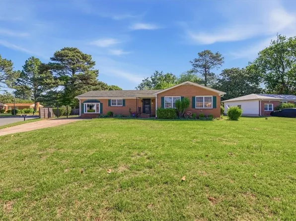 101 Hook St, Chesapeake, VA 23324