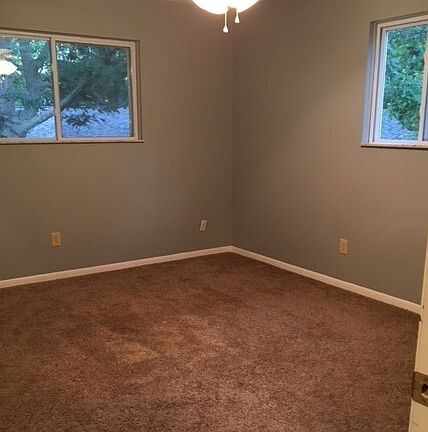 2nd image of 515-541 E Saint Clair St #11383818