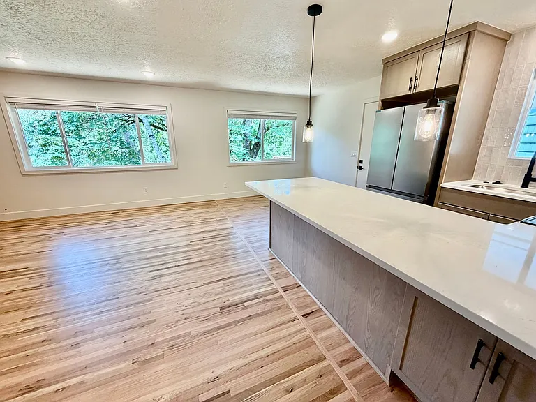 7407 SW 36th Ave — Photo 6