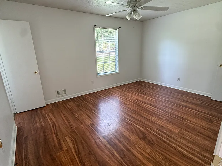 1809 Shadyleaf Ct SW — Photo 12