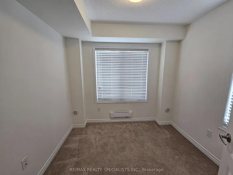 261 Casson Point — Photo 33