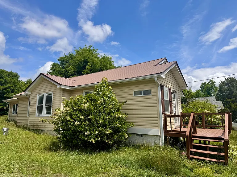 1006 Johnsontown Rd — Photo 18