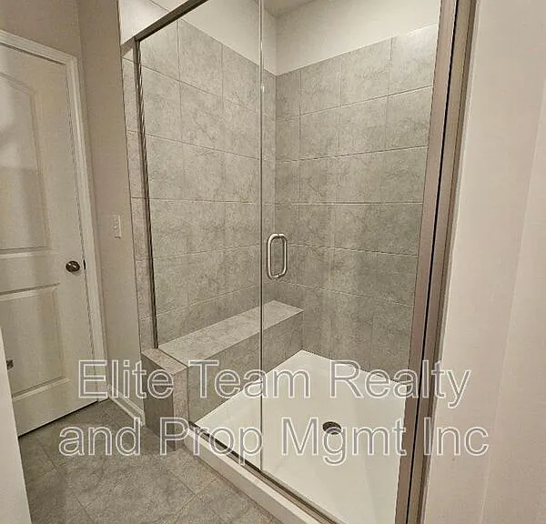 5416 Kings Ridge Dr — Photo 27