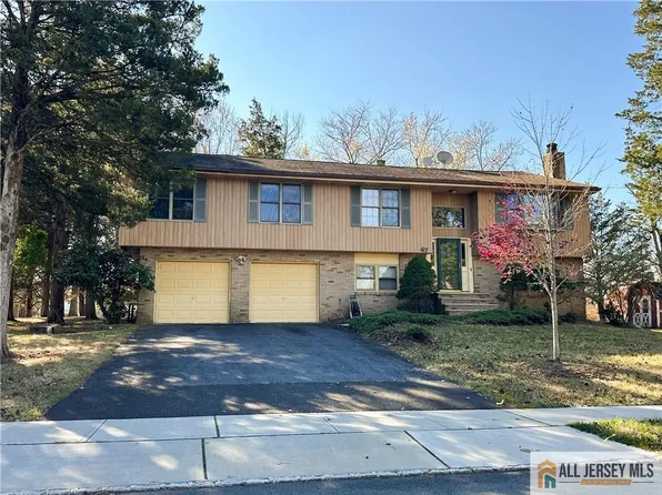 47 Zirkel Ave, Piscataway, NJ 08854