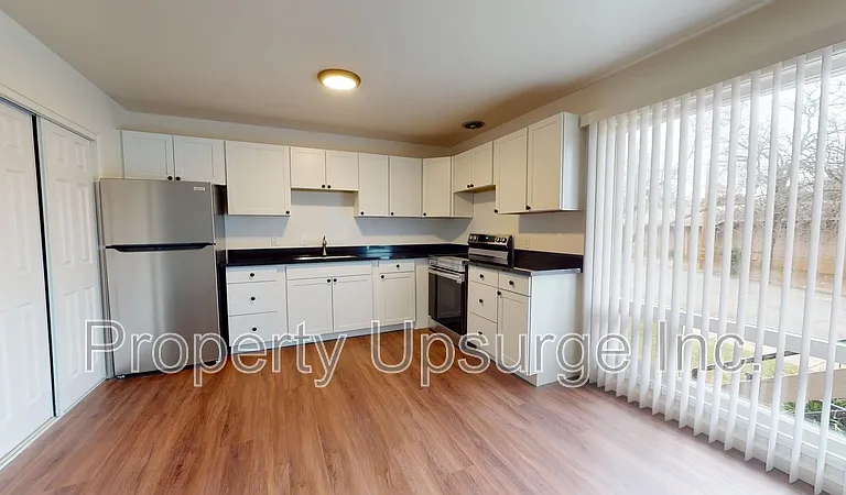 2405 Old Eureka Way #3 — Photo 1