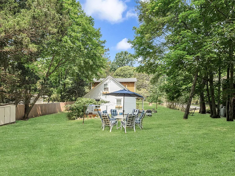 3002 Noyac Rd — Photo 19