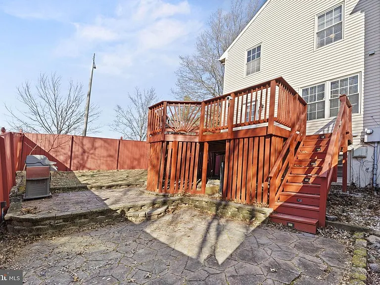 13689 Water Springs Ct — Photo 32