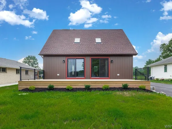 4017 W River Pkwy, Grand Island, NY 14072