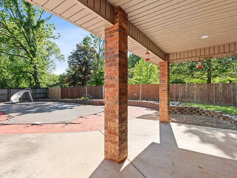 204 Tunbridge Dr — Photo 28