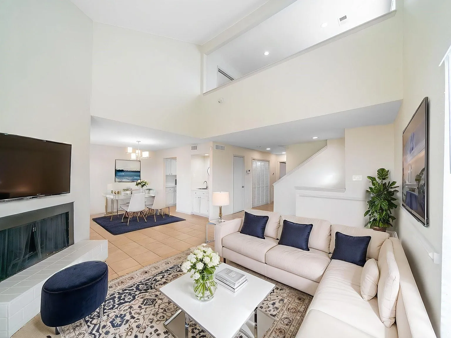 3 bed, 1850 sqft, $1,750 — Photo 2